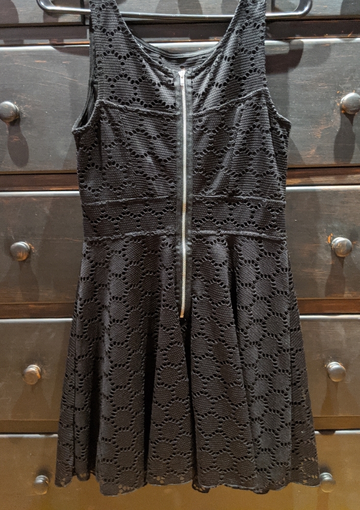 Dress - Picture 2 of 3